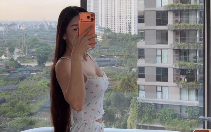 Nhan sắc thăng hạng của vợ thủ môn Đặng Văn Lâm