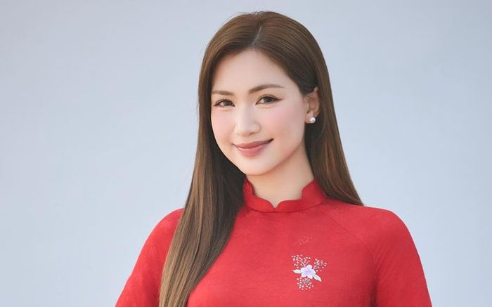 Hòa Minzy thông báo đã ấn định ngày trọng đại