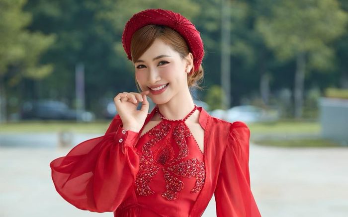 Hòa Minzy sẽ tổ chức ngày vui của cuộc đời ở nhiều địa điểm