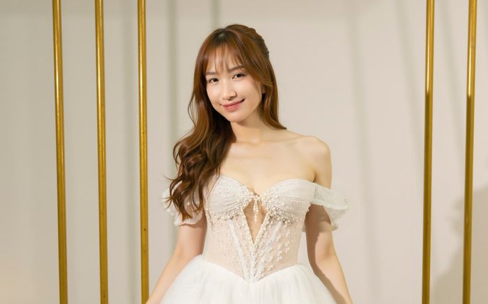 Phản ứng của khán giả khi Hòa Minzy công bố ngày trọng đại