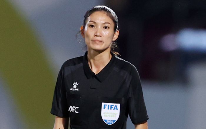 Quyết định bất ngờ của FIFA về nữ trọng tài Lào