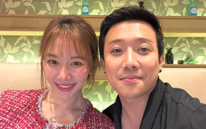 Trấn Thành 'gia hạn hợp đồng hôn nhân' với vợ sau 9 năm