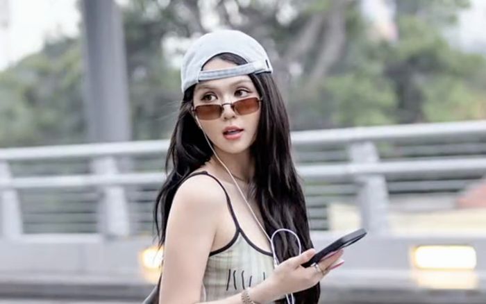 Động thái của Ngọc Trinh khi loạt ảnh 'chụp lén' trong quá khứ viral trở lại