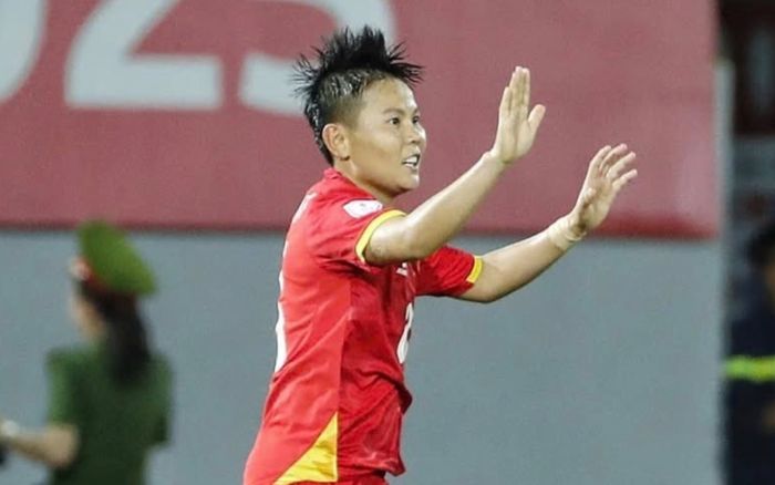 Bích Thùy đón tin vui khi nữ trọng tài Lào trả giá