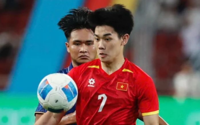 Phản ứng của Đình Bắc sau khi giành QBB 2025