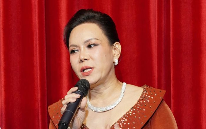 Kết thúc trọn vẹn với Việt Hương