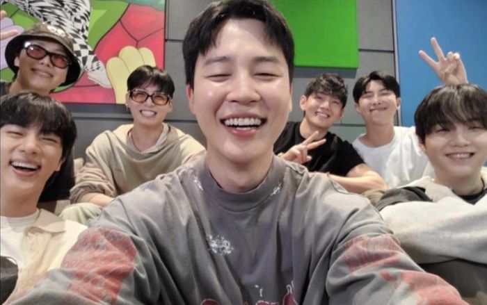 BXH danh tiếng thương hiệu ca sĩ Kpop tháng 12: BTS dẫn đầu, 1 nam ca sĩ rượt sát nút