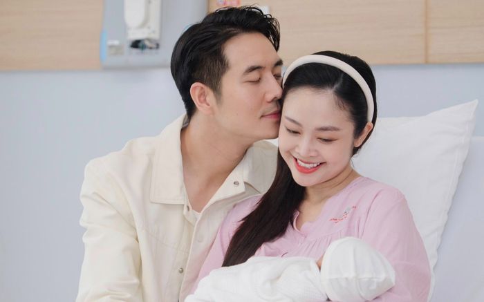 MC Thuỳ Linh tâm sự chuyện sinh con ở tuổi U40, vợ Công Lý nói vỏn vẹn 1 câu