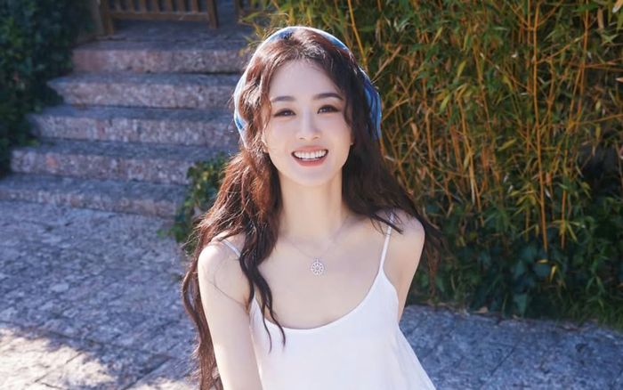 Cái kết không ngờ đến về lời hứa của Triệu Lệ Dĩnh từ 10 năm trước