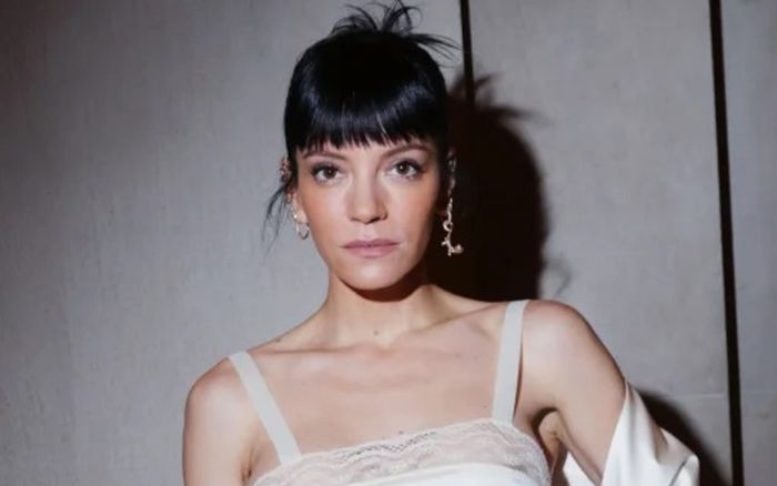 2025 là năm định danh của naked dress