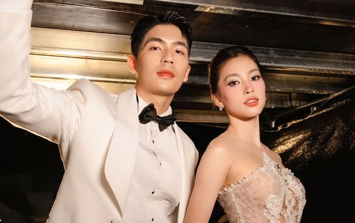 Cảnh đặc biệt của Tiểu Vy và 'bạn trai tin đồn' Quốc Anh giữa đám đông