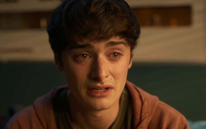 Stranger Things lần đầu nếm mùi thất bại