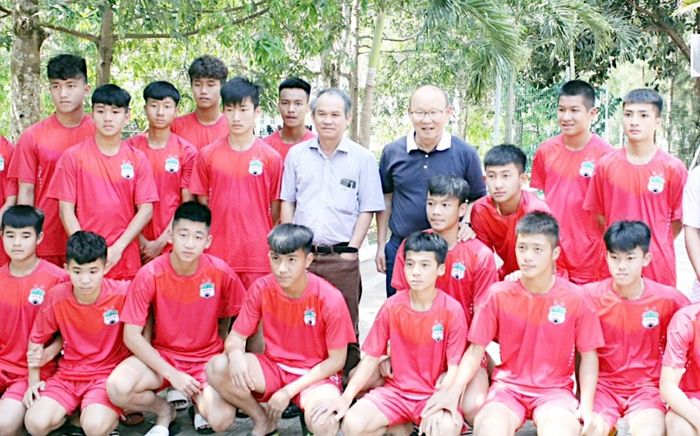 Bầu Đức và hành trình của những nhà vô địch SEA Games 33