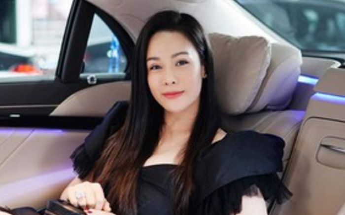 Chiếc xe 5 tỷ của Nhật Kim Anh