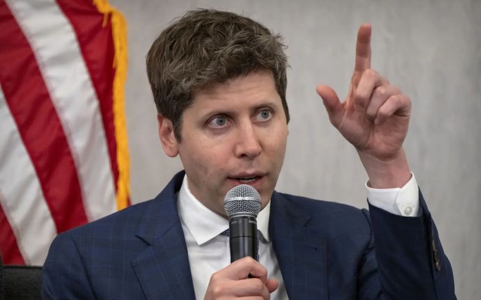 CEO OpenAI ban bố 'báo động đỏ' để cải thiện ChatGPT