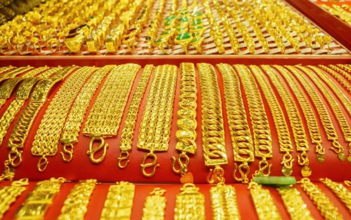 Tin tài chính hôm nay 30/12: Vàng lao dốc mạnh, USD đi ngang cuối năm