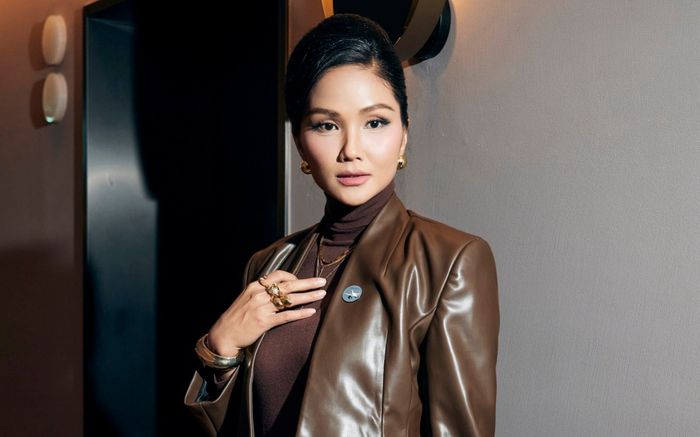 H'Hen Niê vướng nghi vấn 'trùng tu' nhan sắc sau 3 tháng sinh con