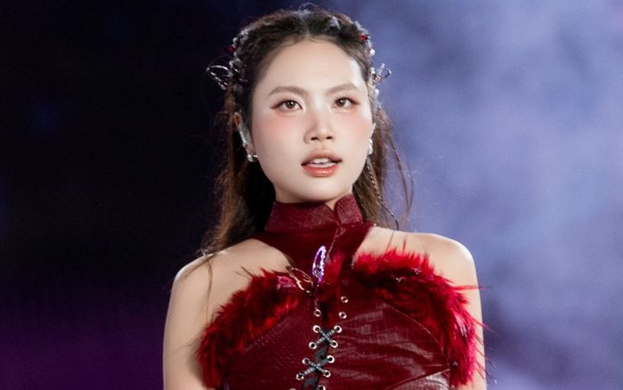 Phương Mỹ Chi lên tiếng đính chính