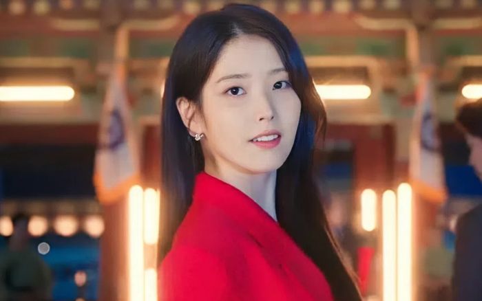 IU tái xuất màn ảnh với tạo hình mới