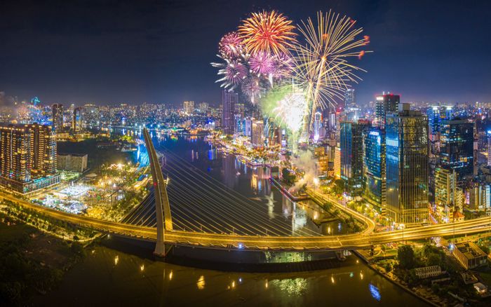 TP.HCM bắn pháo hoa đón 2026 tại 6 điểm: Đêm Giao thừa hứa hẹn rực rỡ