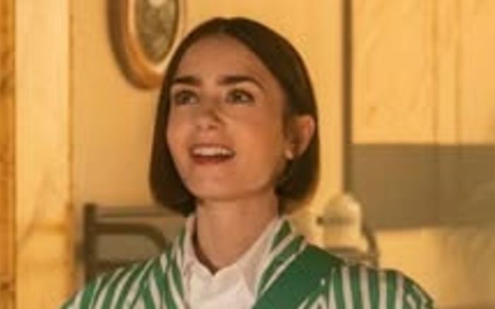 Thời trang của Lily Collins trong Emily in Paris mùa 5