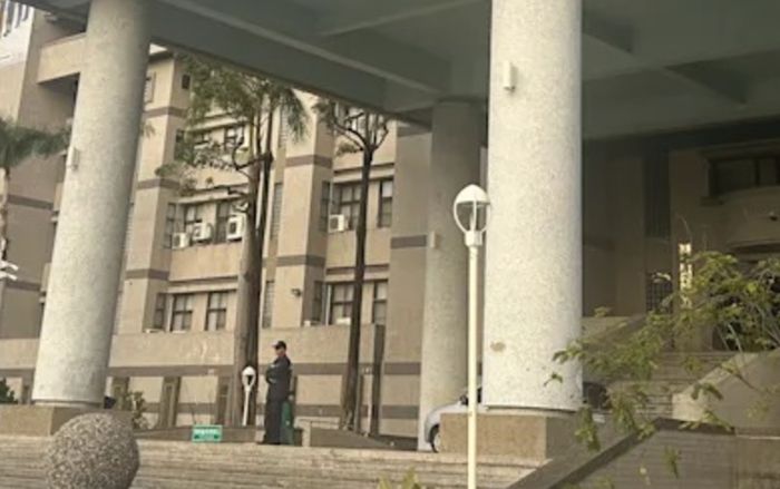 Hợp đồng thuê hết hạn, chủ nhà sốc nặng sau khi bước vào kiểm tra