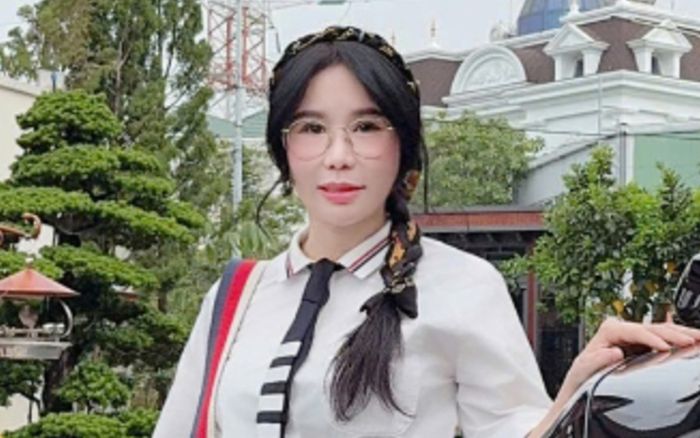 Xe sang 10 chữ số của bà chủ thẩm mỹ viện Mailisa