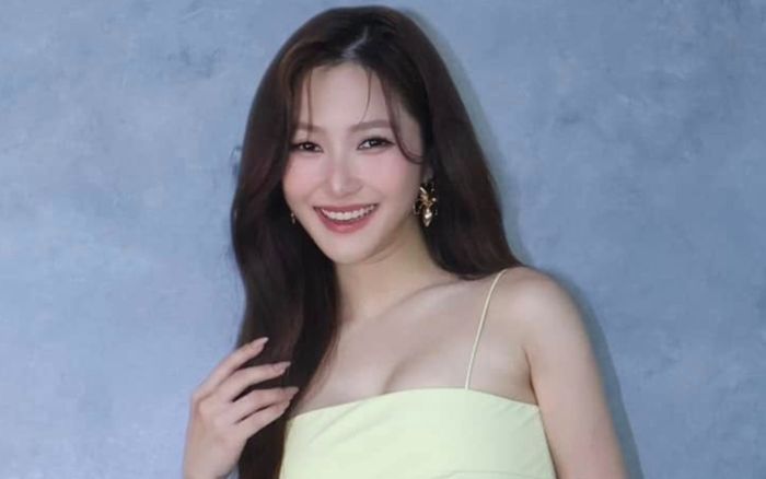 Chiếc điện thoại 8 chữ số của ca sĩ Hương Tràm