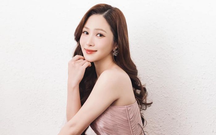 Chiếc xe 83 triệu của Hương Tràm