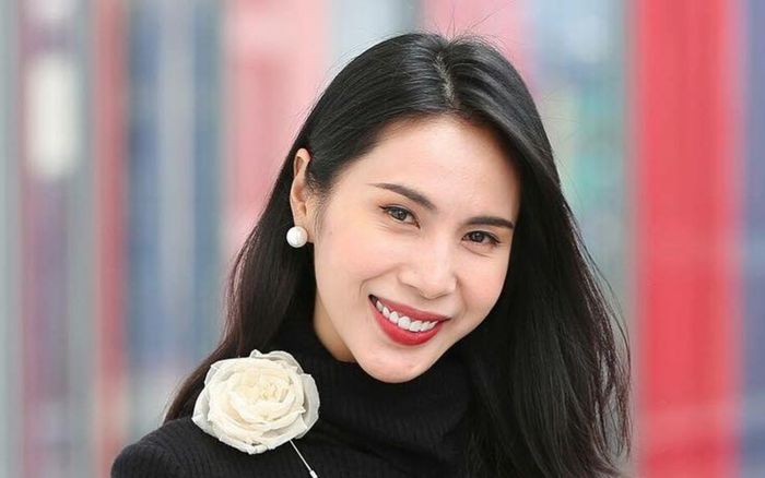 Xe sang 10 tỷ của Thủy Tiên được chồng tặng