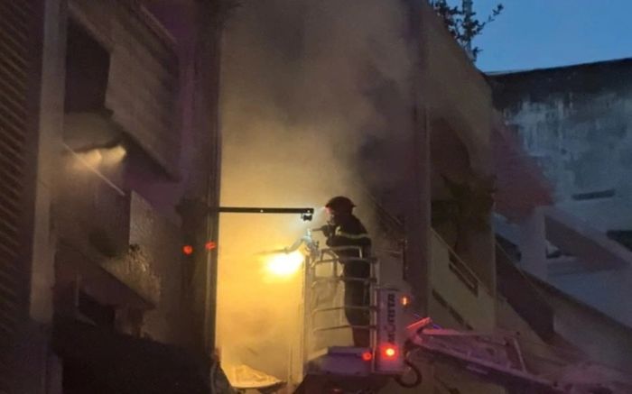 Phó Thủ tướng yêu cầu khẩn trương điều tra nguyên nhân vụ cháy tại đường Trần Hưng Đạo, TP.HCM