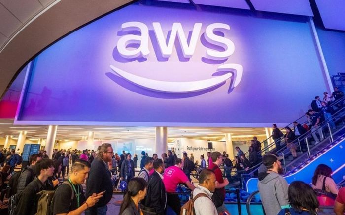 Amazon mang đến hương nước hoa được pha bằng AI