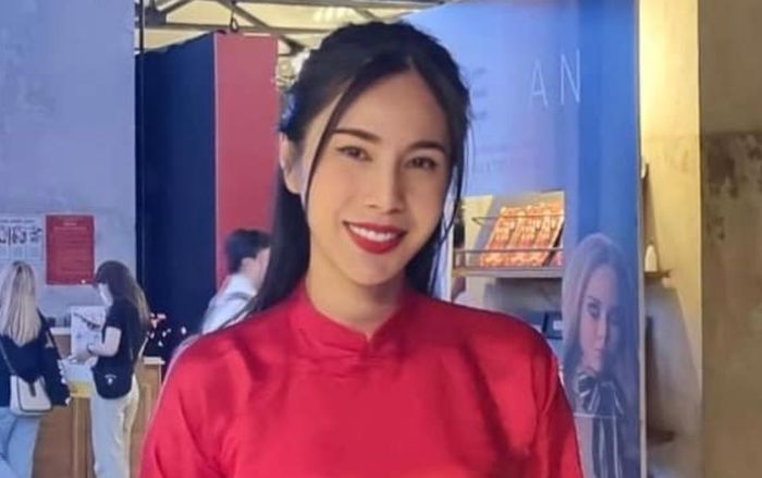 Túi xách 500 triệu của ca sĩ Thủy Tiên