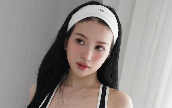 Chiếc túi thị phi của Sĩ Thanh