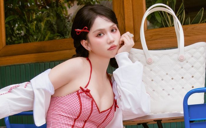 Sắc vóc hậu tăng cân của Ngọc Trinh gây chú ý