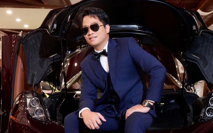 Dòng điện thoại hơn 500 triệu của ông Hoàng Kim Khánh