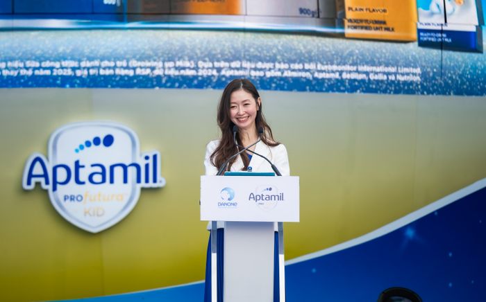 Hiền Thục, Phương Mỹ Chi, Bùi Công Nam “nuốt mic” cực cháy tại đêm nhạc thuộc chuỗi sự kiện “Vũ trụ dưỡng chất One Aptamil”