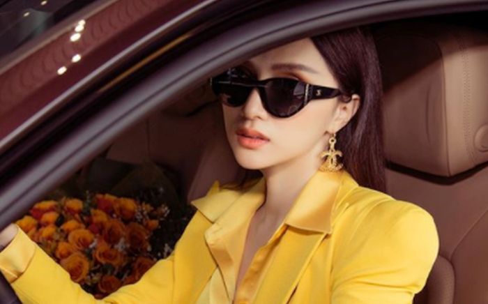 Chiếc xe 5 tỷ của Hương Giang