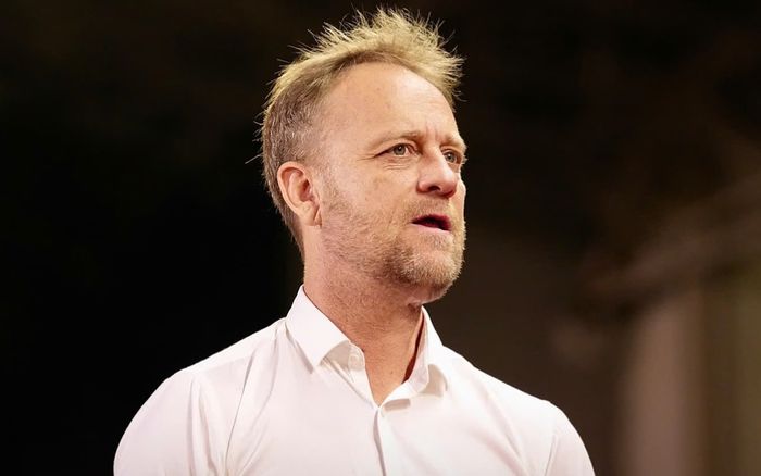 Mano Polking có tư thế mới và nỗi lo cũ