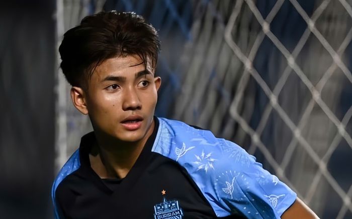 Báo Thái Lan dậy sóng vì pha lập công của em trai Supachok