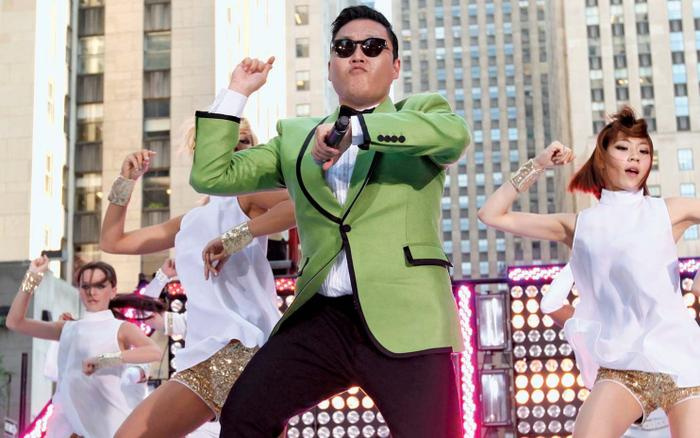 Chủ nhân hit tỷ view 'Gangnam Style' xin lỗi