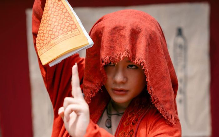 Nữ diễn viên phim 'Đèn Âm Hồn' tung clip 49 giây đáp trả bình luận mỉa mai