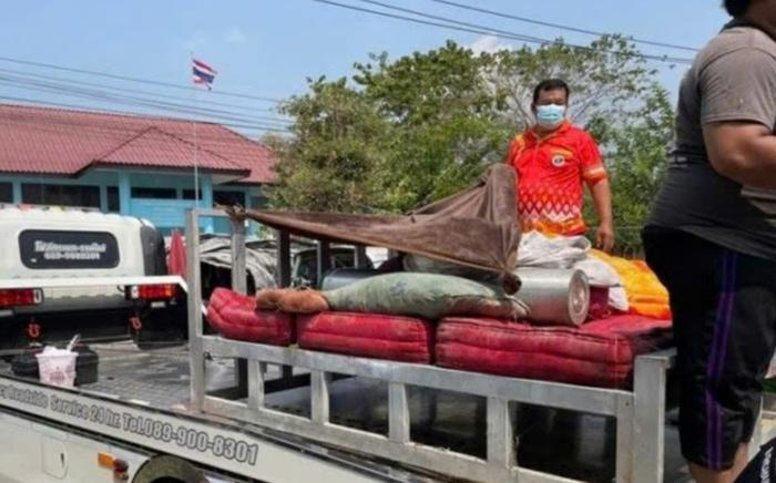 Người phụ nữ nặng 300kg bị khó thở, gia đình không thể tự đưa đến bệnh viện