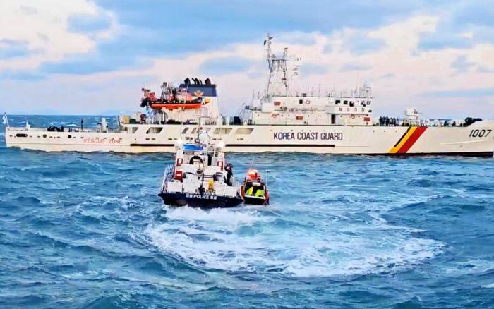 Tàu cá bị chìm ngoài biển vào rạng sáng: 3 người thiệt mạng, 6 người mất tích