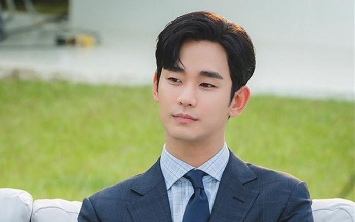 Hình tượng 'nam thần hoàn hảo' của Kim Soo Hyun có phải chỉ là lớp vỏ bọc?