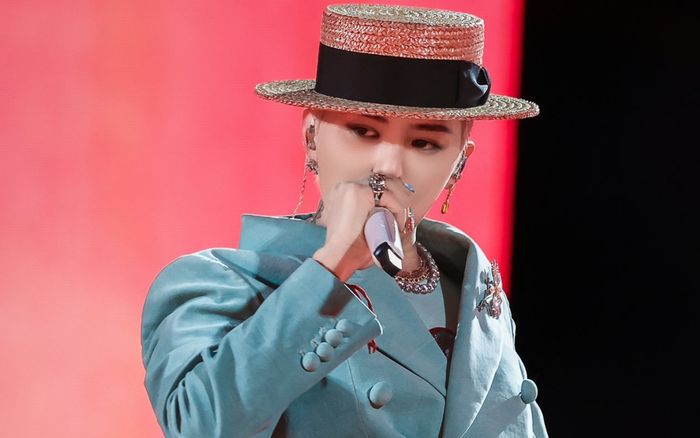 G-DRAGON viết trang sử mới: Đưa âm nhạc Kpop vào vũ trụ, 'nối gót' huyền thoại The Beatles