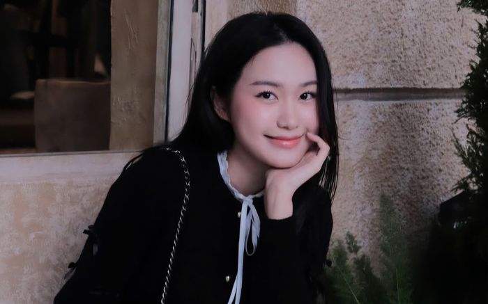 Doãn Hải My gây sốt với phong cách tiểu thư nhà tài phiệt