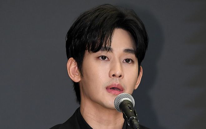 Một nhân vật bị 'đuổi' khỏi họp báo của Kim Soo Hyun