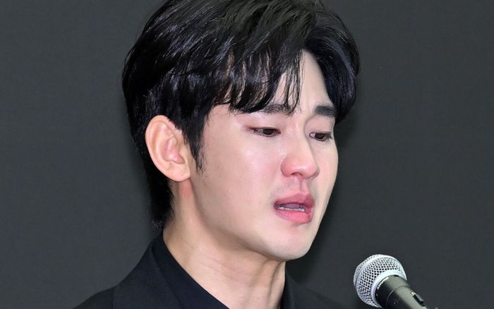 Kim Soo Hyun kiện gia đình Kim Sae Ron: "Tôi sợ họ sẽ tiếp tục bắt nạt tôi'
