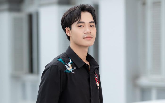 Hết 'đòi nợ' Hoà Minzy, Văn Toàn thông báo chụp ảnh cưới